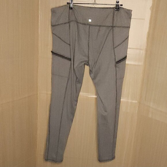 Z By Zobha Black White Chevron Leggings XXL - Picture 4 of 7